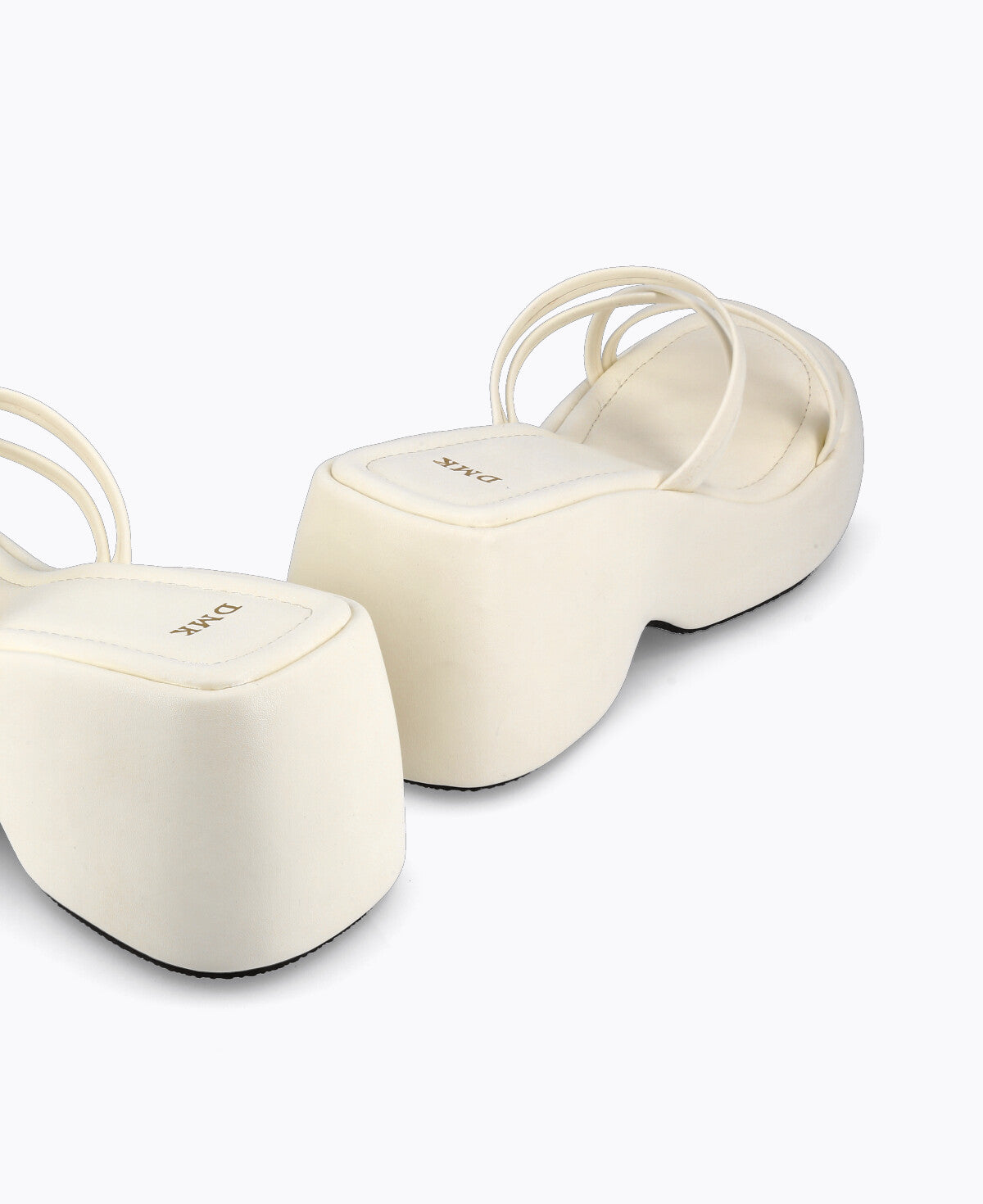 wide-fit-extra-comfort-groundbreaker-platform-sandals-065708_Beige_03